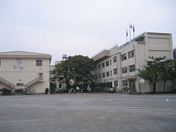 足立区立東綾瀬小学校