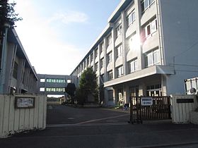 藤沢市立善行中学校