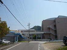 山県市立高富中学校