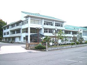 香美町立村岡中学校