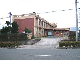 倉吉市立久米中学校