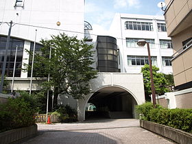 東京都立八潮高等学校