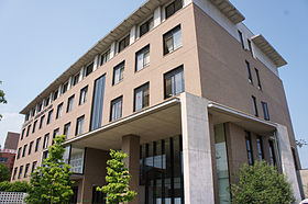 大阪総合保育大学